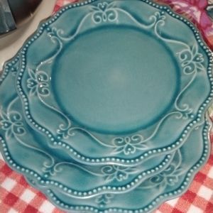 SOLD Woman set of 3 Salad plates. PAIGE PATTERN DENIM COLOR. Pre-owned.